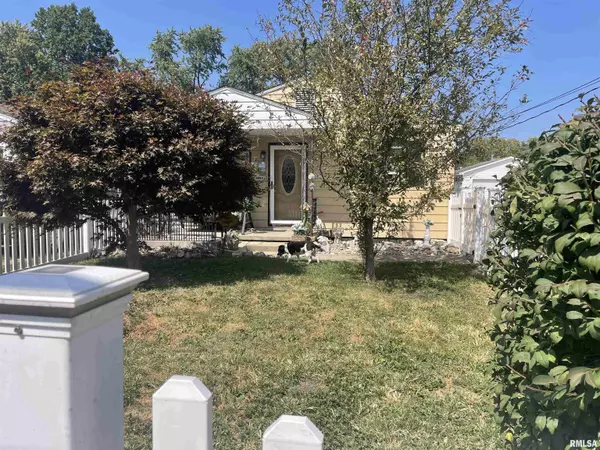 Springfield, IL 62702,3251 E CARPENTER ST