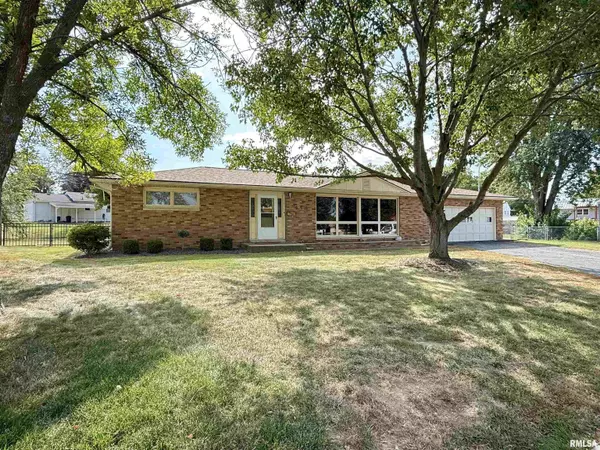 448 HOLLY DR,  Quincy,  IL 62305