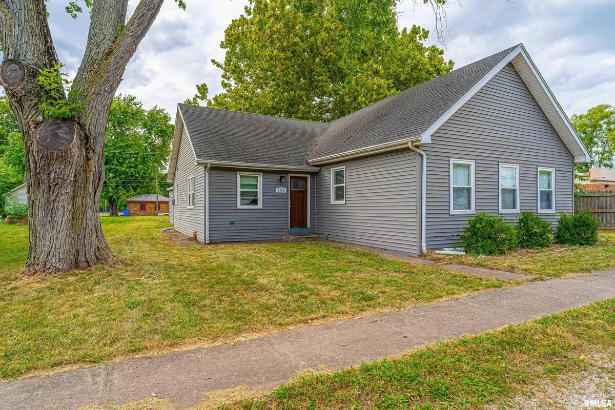 Elkhart, IL 62634,101 S Bogardus ST