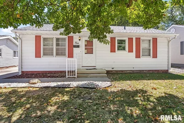 4 MIDLAND CT, Springfield, IL 62702