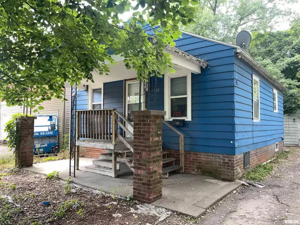 Springfield, IL 62702,903 N DANIEL AVE