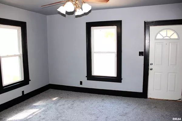 Springfield, IL 62703,230 White City BLVD