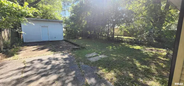 Springfield, IL 62702,1710 E CARPENTER ST