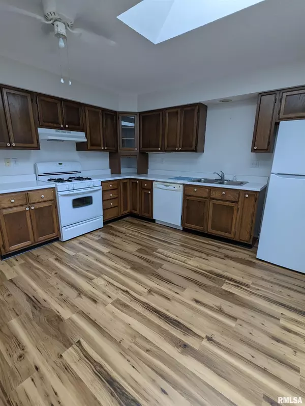 Springfield, IL 62704,501 Bellerive RD