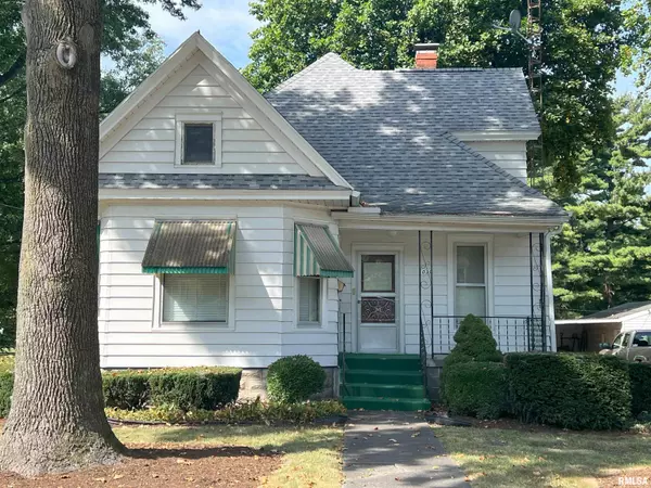 1039 CLAY AVE, Jacksonville, IL 62650