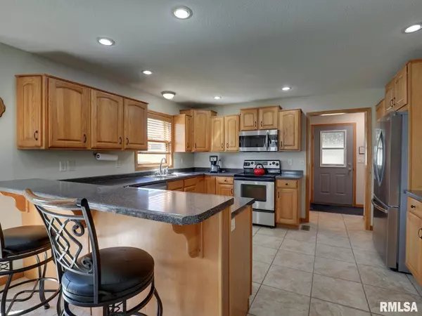 Quincy, IL 62305,5128 LOOKOUT RDG