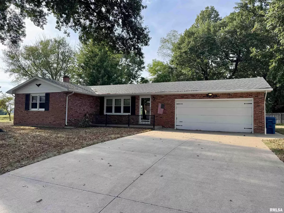 Quincy, IL 62305,3909 PINE TREE RD