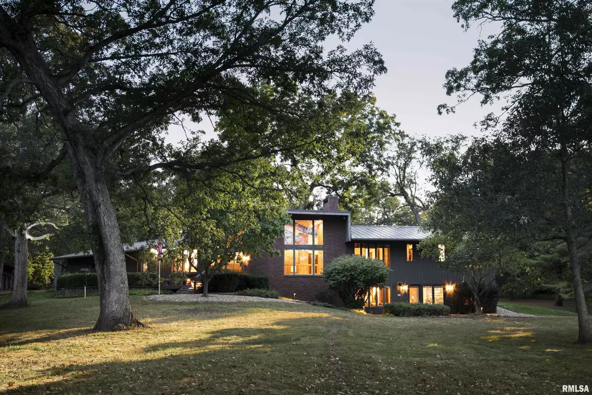 Carlock, IL 61725,254 COUNTY ROAD 2500 E