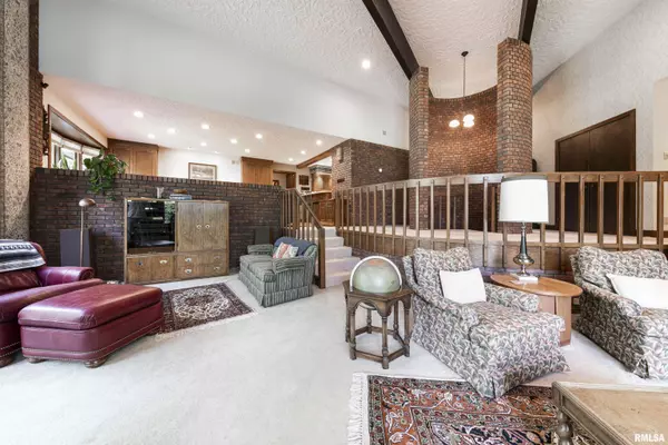 Carlock, IL 61725,254 COUNTY ROAD 2500 E