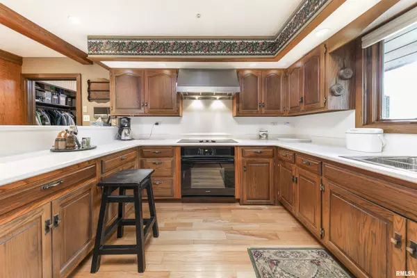 Carlock, IL 61725,254 COUNTY ROAD 2500 E