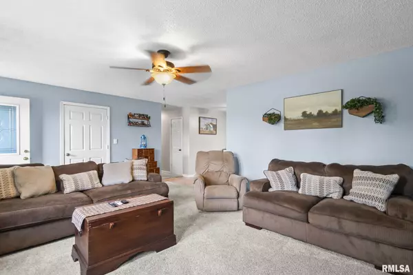 New Berlin, IL 62670,1687 New Salem Church RD