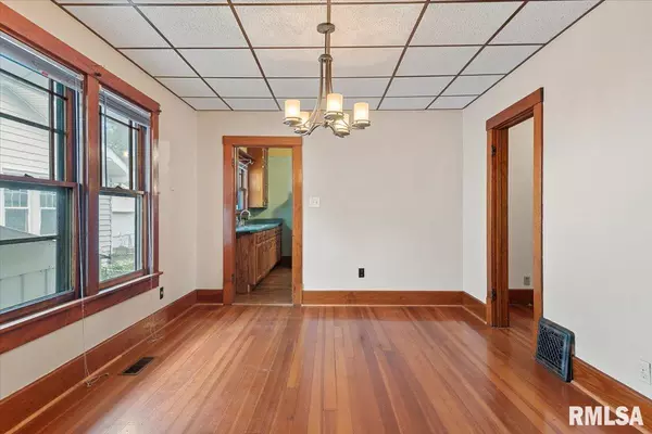 Springfield, IL 62703,916 Bryn Mawr BLVD