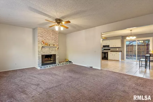 Athens, IL 62613,14077 Saint Joseph RD