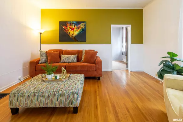 Quincy, IL 62301,820 S 13TH ST