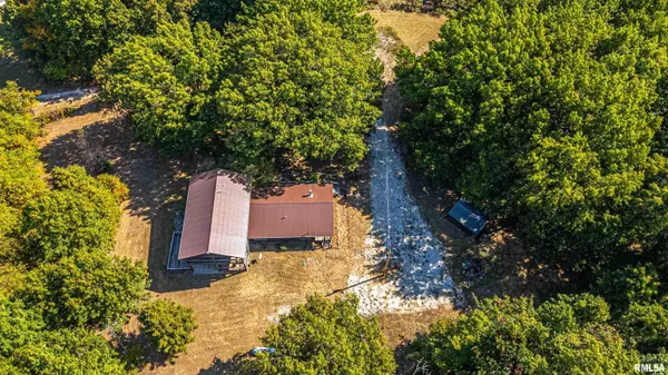 Winchester, IL 62694,759 Big Swan RD