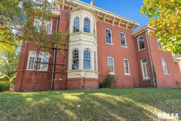 Springfield, IL 62703,703 S 8TH ST