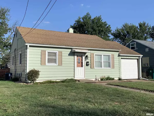 1323 S 6TH ST, Quincy, IL 62301