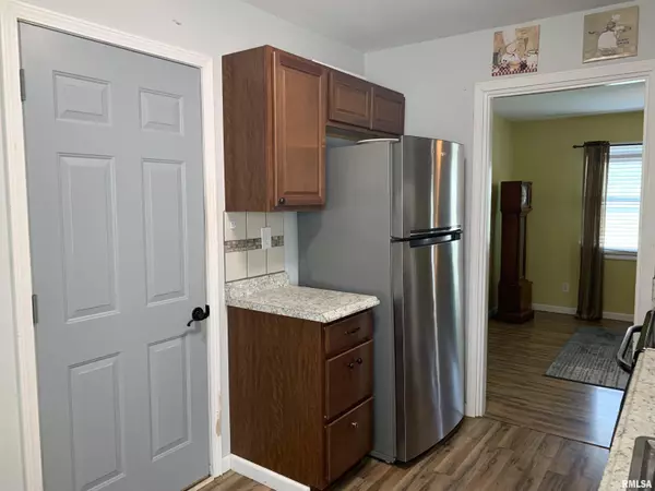 Quincy, IL 62301,1323 S 6TH ST