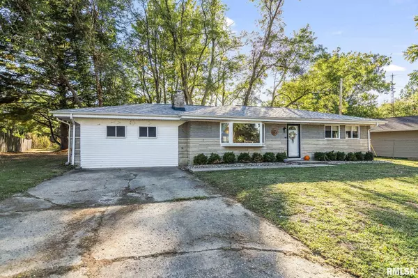 Chatham, IL 62629,1 BIRCH DR