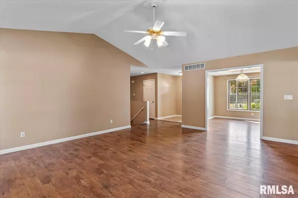 Springfield, IL 62711,2108 Palo Alto DR