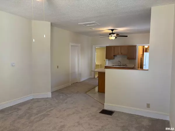 Jacksonville, IL 62650,227 ANNA ST