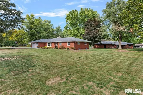 Pleasant Plains, IL 62677,511 E State Route 125