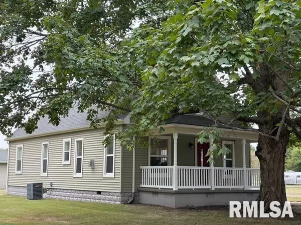 624 E MAIN ST, Rochester, IL 62563