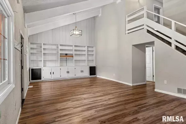 Jacksonville, IL 62650,1924 CEDAR ST