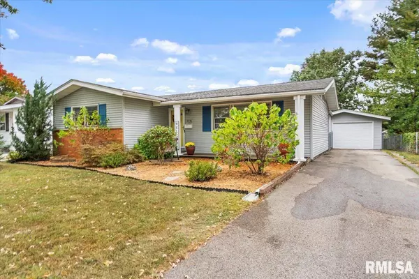123 Dickinson RD, Springfield, IL 62704