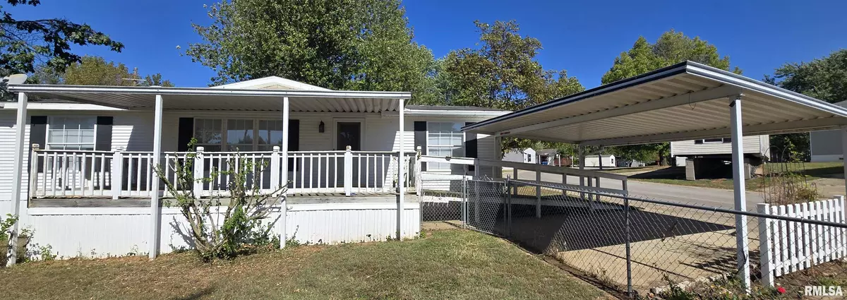 Springfield, IL 62702,116 Shennadoh DR #116