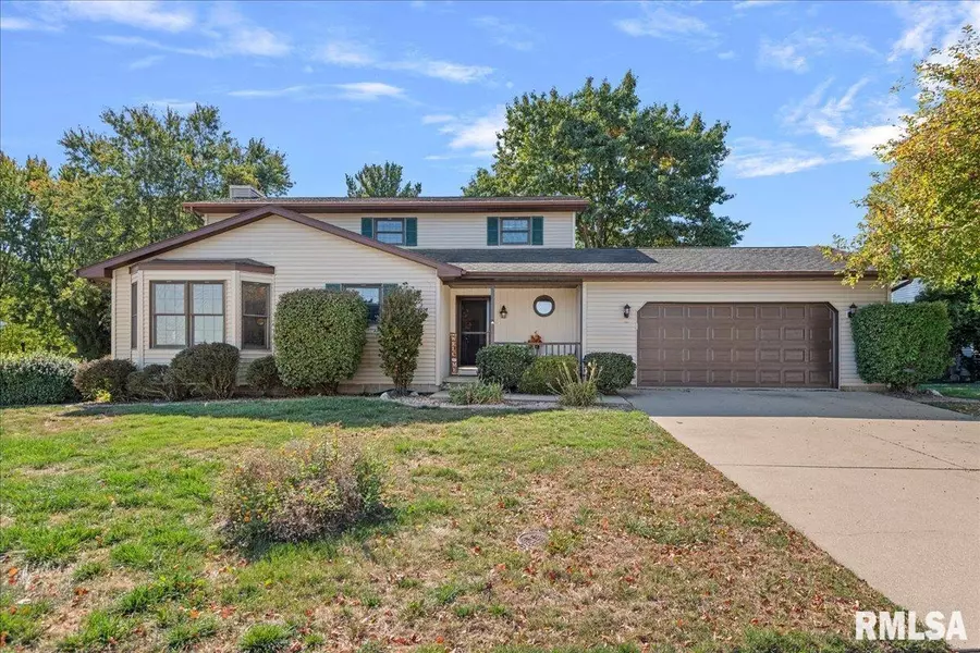 121 Crown Point DR, Sherman, IL 62684