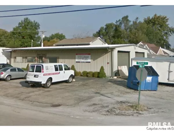 201 W HIGHLAND AVE, Springfield, IL 62704