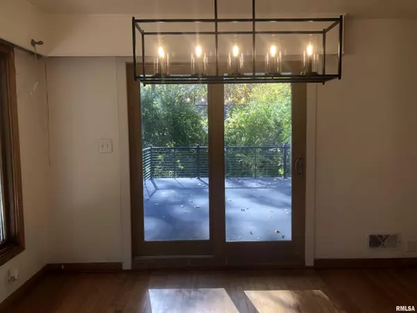 Springfield, IL 62712,2318 E LAKE SHORE DR