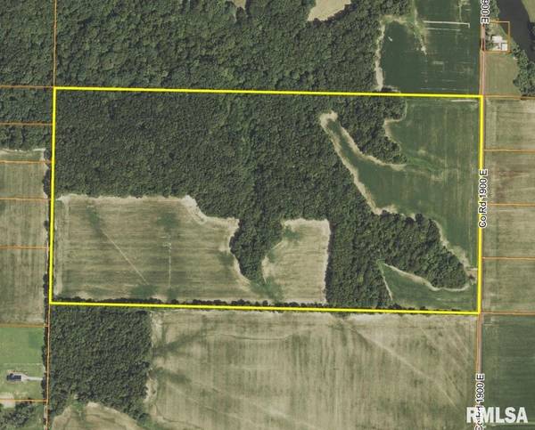 1900 RD, Beecher City, IL 62414