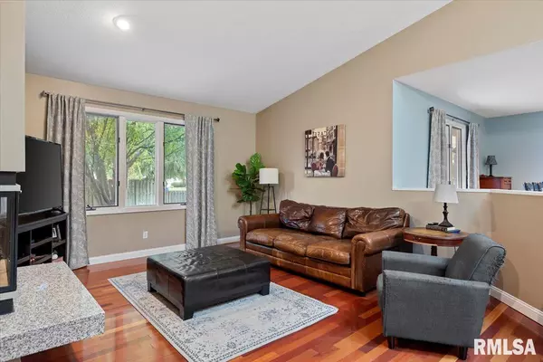 Springfield, IL 62711,1828 Windycrest DR