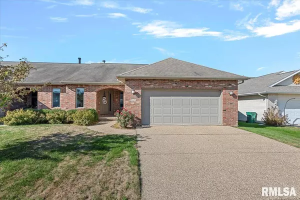 3213 RED OAK LN #1, Springfield, IL 62712