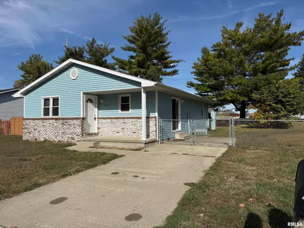 3017 Shadowfax DR, Springfield, IL 62707