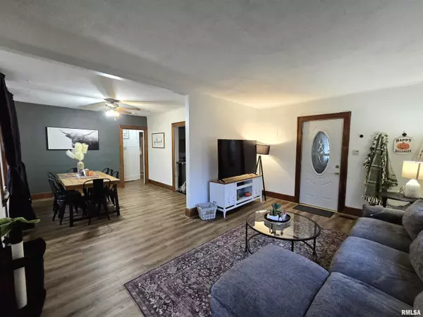 Galesburg, IL 61401,542 S PEARL ST