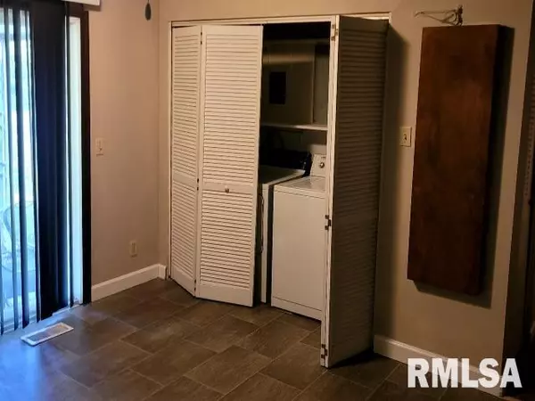 Springfield, IL 62703,4115 Pickfair RD