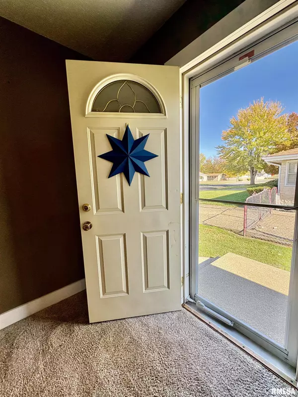 Jacksonville, IL 62650,865 Superior AVE