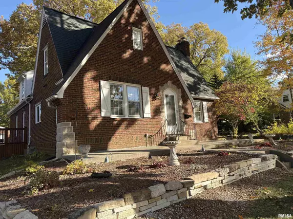 Jacksonville, IL 62650,290 Finley ST