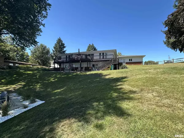 Petersburg, IL 62675,509 JUNIPER DR