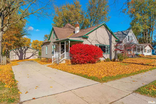 454 8TH ST, Lincoln, IL 62656