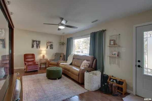 Quincy, IL 62305,530 Hickory Grove W