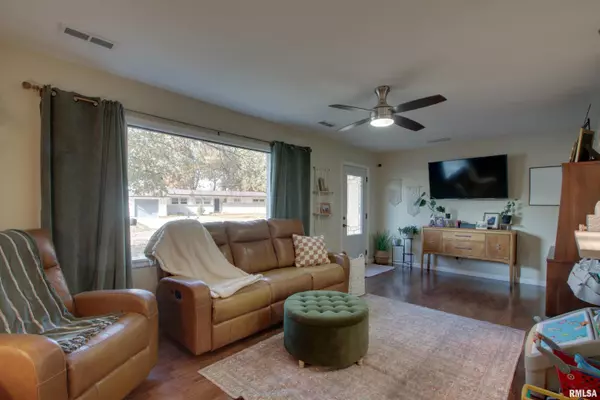 Quincy, IL 62305,530 Hickory Grove W