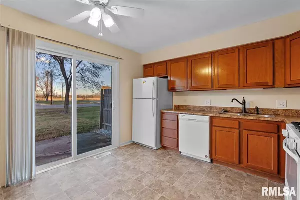 Springfield, IL 62711,3 Sundowner LN