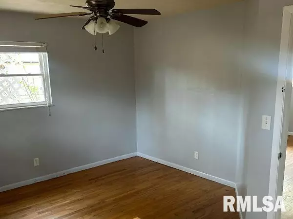 Chatham, IL 62629,77 Bonniebrook RD