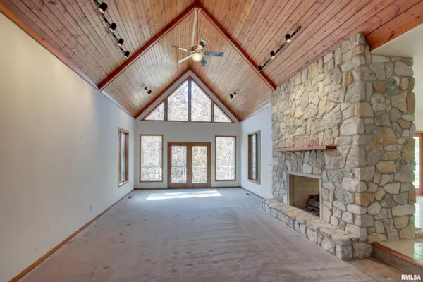 Quincy, IL 62305,2103 CEDARWOOD ST