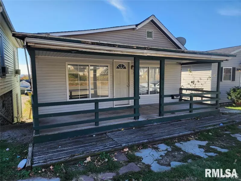 2025 BROADWAY ST, Hannibal-mo, MO 63401