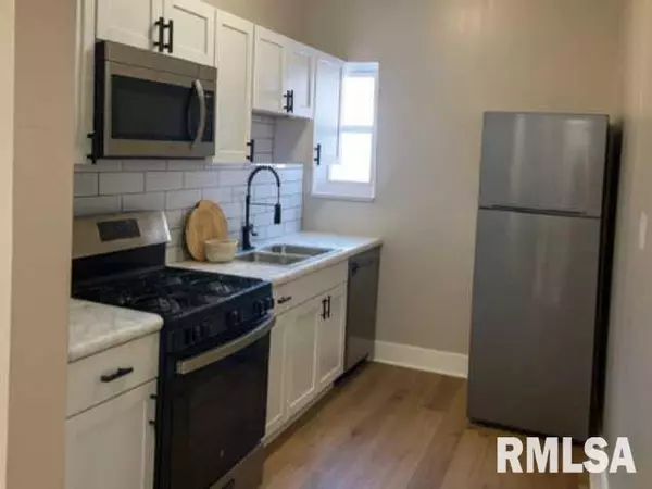 500 S DOUGLAS AVE #D, Springfield, IL 62704